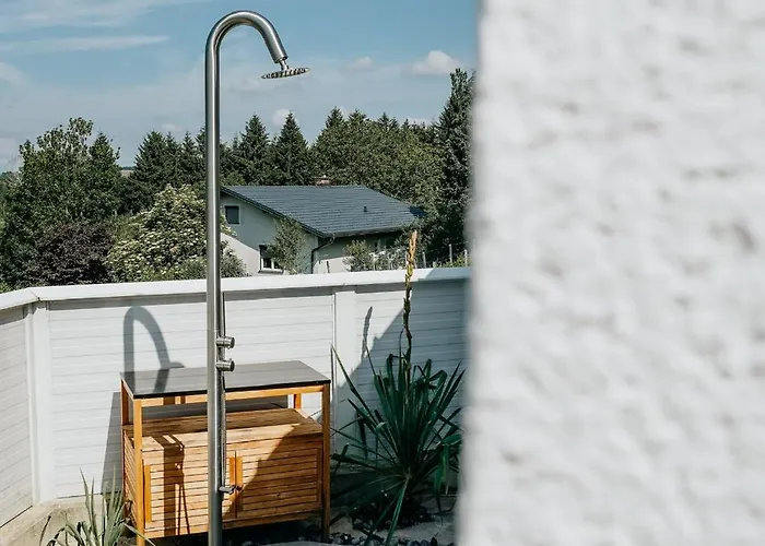 Weingut Holler Weingarten 山林小屋