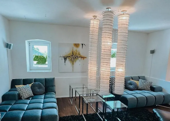 山林小屋 Weingut Holler Weingarten